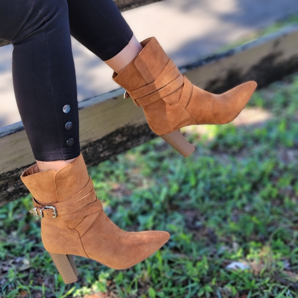 Women's Wrapped Around Strappy Chunky Booties - Picture 1 of 8